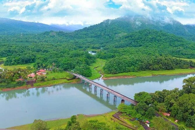 06 Days God's Own Country Kerala - Transportation & Logistics