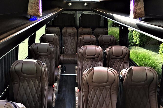 1-15pers Taxi/Bus Transfer Amsterdam Airport to Rotterdam Airport - The Sum Up