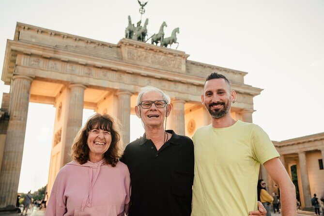 1.5 Hour Cinematic Style Portrait Photoshoot and Tour in Vienna - FAQs