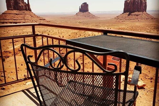 1.5 Hour Jeep Tour in Monument Valley - The Experience in Detail