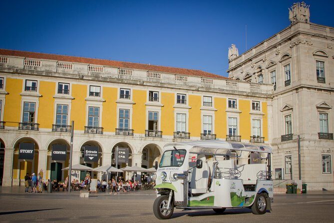 1.5-Hour Private Tuk Tuk Tour of Lisbon Old Town and City Center - Key Points