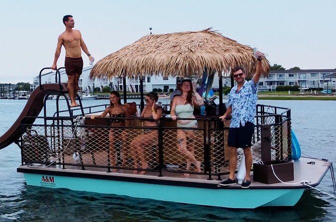 1.5 Hours Tiki Castaway Harbor Cruise Tour - Who Should Consider This Tour?