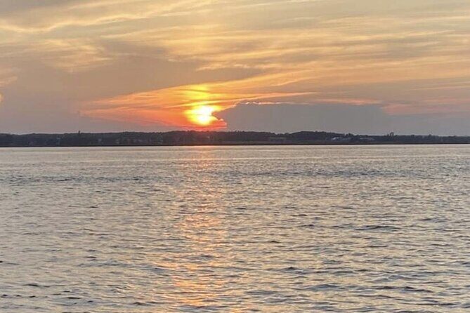 1.5hr Harbour Experience on North America's LARGEST solar boat! - FAQ