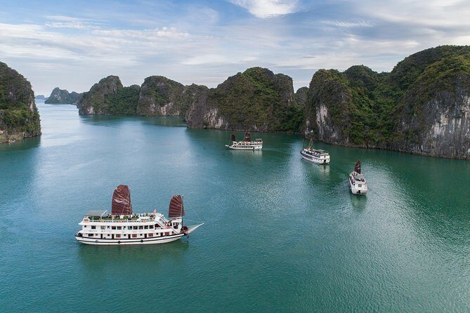 1-Day Bai Tu Long Bay Cruise: Pristine, Fun & Away fr the Crowds - Who Is This Tour Best Suited For?
