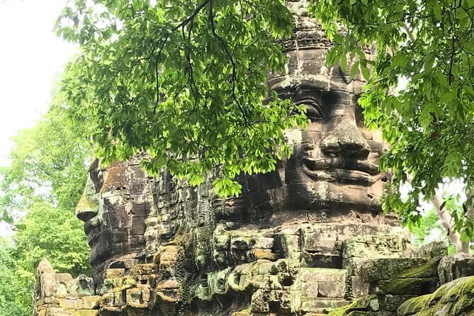 1 Day | Discover The Heart of Angkor Temples - Lolei: The Island Temple