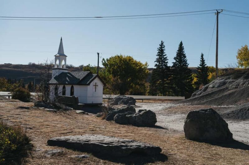 1 Day Drumheller Tour: Calgary to Hoodoos Dinosaurs Badlands - FAQs