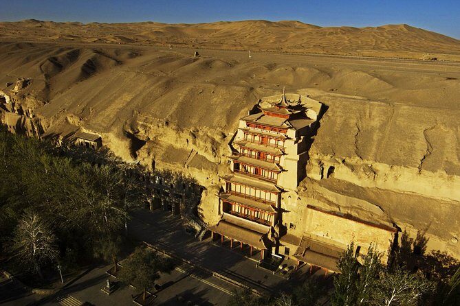 1-Day Dunhuang Tour to Crescent Lake,Mogao Grottoes and Shazhou Night Market - An In-Depth Look at the Dunhuang Day Tour