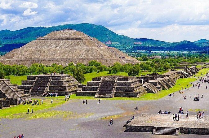1-day excursion to Mexico City and Pyramids of Teotihuacán - In Summary
