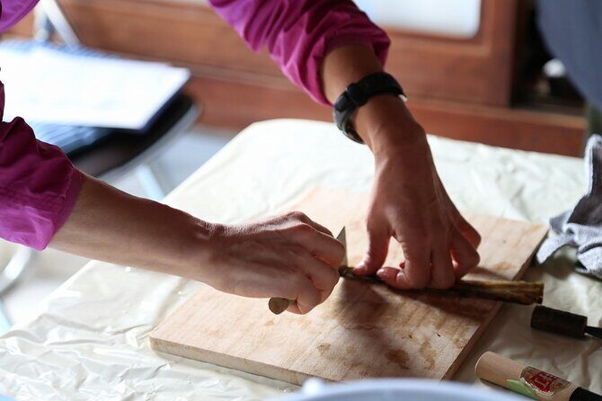 1-day Japanese washi paper craftsman course in Kochi - A Deep Dive into the Experience