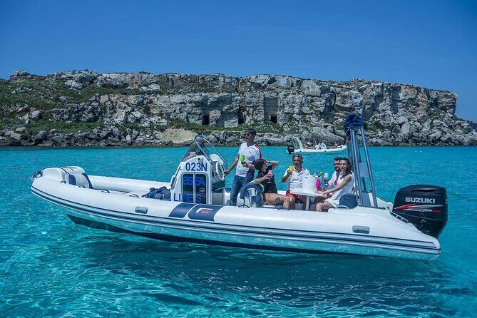 1-day private boat cruise to Favignana and Levanzo - Exploring the 1-Day Private Boat Cruise to Favignana and Levanzo