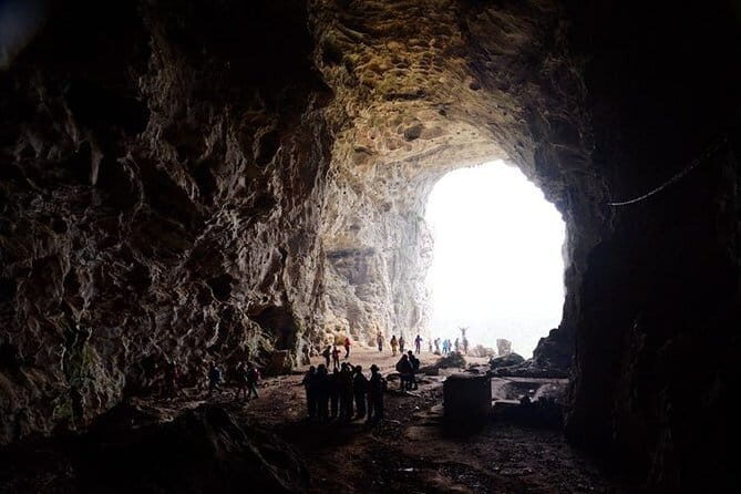 1 Day Private Expedition Tour to Binlang Valley - Who Should Consider This Tour?