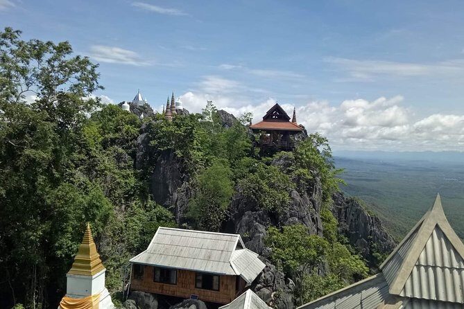 1 day Private Tour to Unseen Temple in Lampang - FAQs