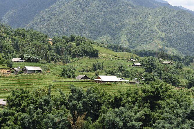 1-Day Private Trekking in Sapa through Terraces Rice Fields - Discovering the Itinerary: A Day in Sapa’s Heartland