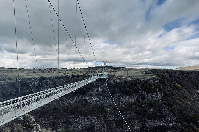 1 Day Tour in Dashbashi Canyon - Exploring the 1 Day Tour in Dashbashi Canyon: A Natural Gem in Georgia