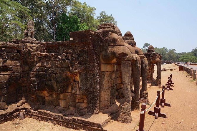 1-Day Tour with Private Transportation and English Speaking Guide - The Itinerary in Detail