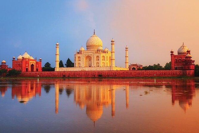 1-Day Trip to Taj Mahal and Agra from Mumbai with Both Side Commercial Flights - Key Points