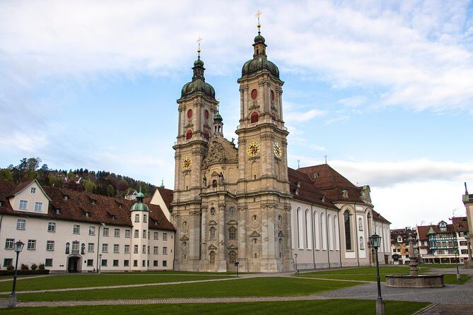 1 Hour Express Walk of St. Gallen with a Local - Key Points