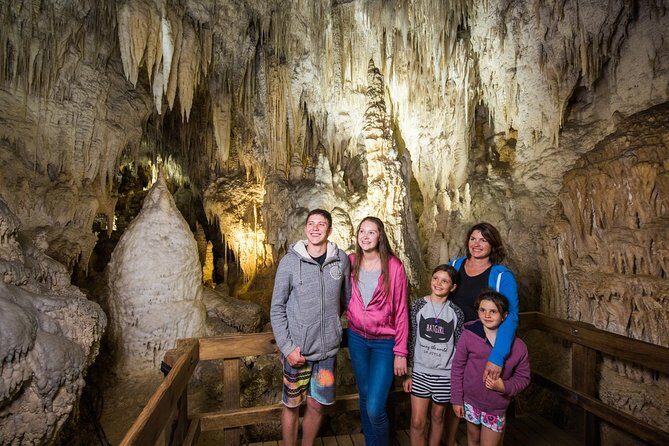 1-Hour Guided Tour of Aranui Cave Waitomo - Key Points