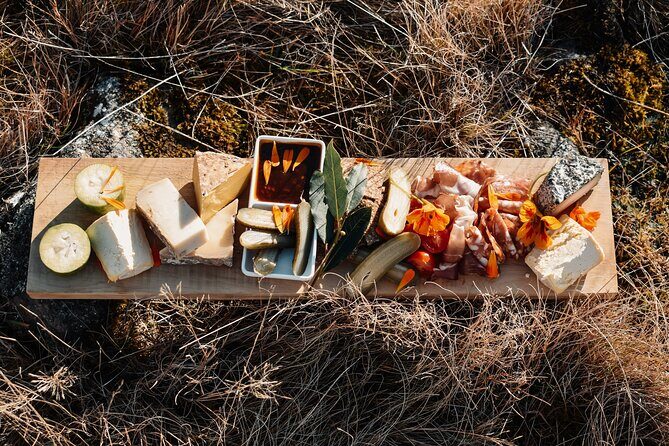 1-Hour Private Heli-Picnic Mountain top tour in Kaikoura - Key Points