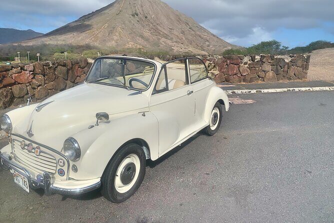 1 Hour Private Luxury Classic Car Sightseeing City Tour Honolulu - Key Points