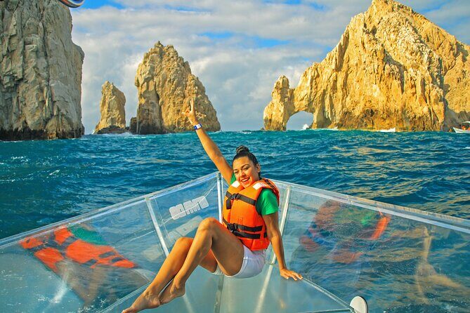 1 hour Private Navigation in Transparent Boat Arco de Los Cabos - The Experience in Detail