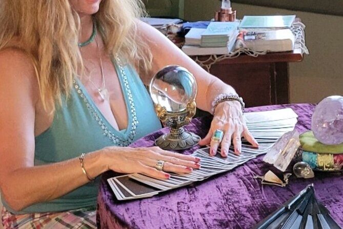 1 Hour Private Tarot Reading in Wilmington - What You Can Expect During the Experience