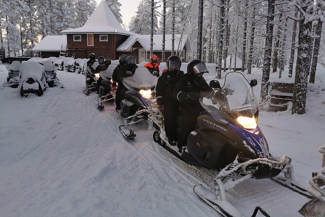 1-Hour Snowmobile Safari Experience - Driver and Passenger Experience