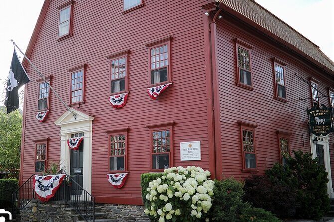 1 Hour Walking Pirate Tour Through Newport, Rhode Island - Exploring the Itinerary in Detail