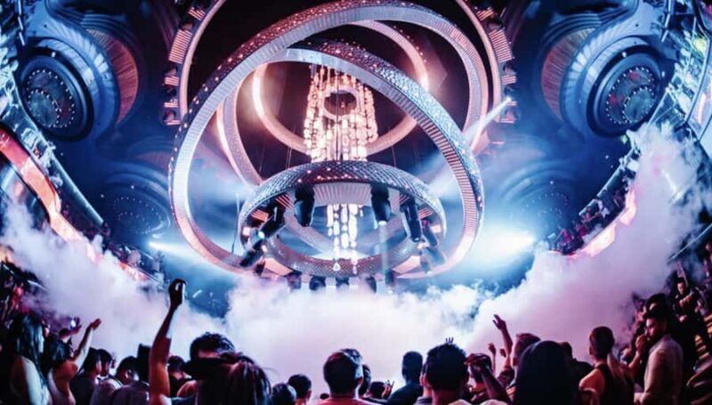 #1 Vegas Club Crawl with Party Bus, Free Drinks & VIP Entry - The Sum Up