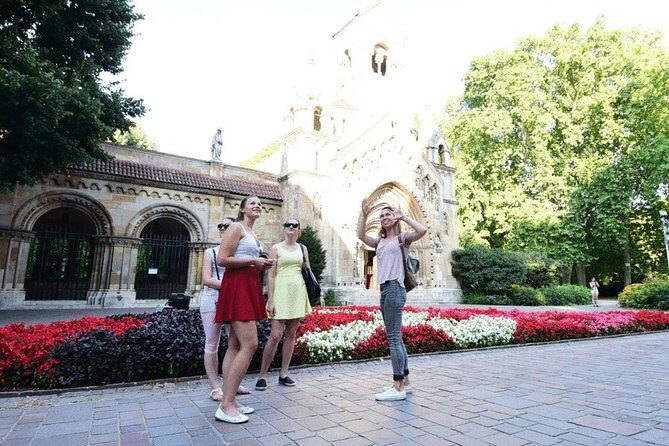 101 things in Budapest - Full Day Tour with Lunch & Metro Pass - Key Points