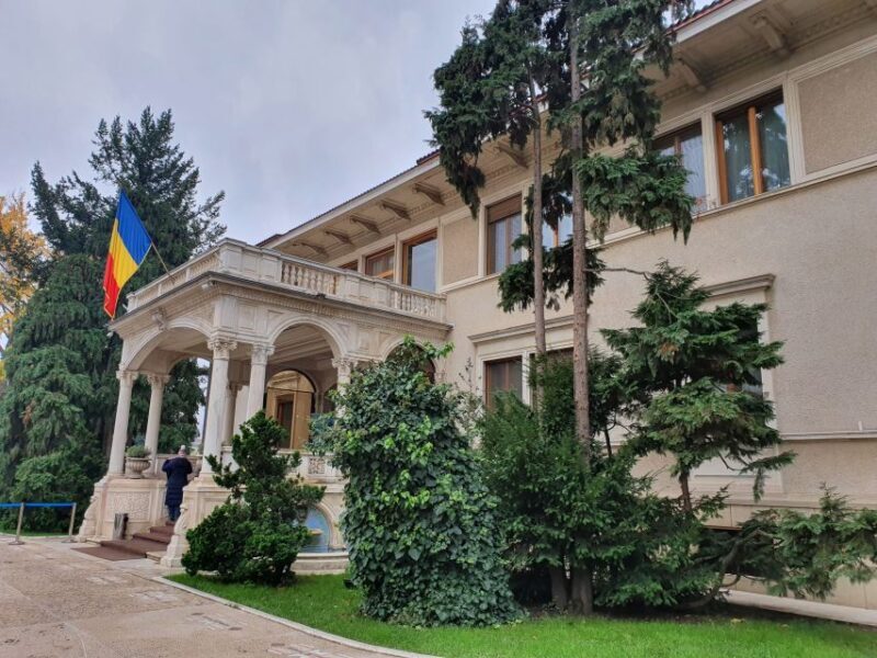 10h Bucharest City Tour & Snagov Monastery (Dracula's Grave) - Practical Considerations and Tips