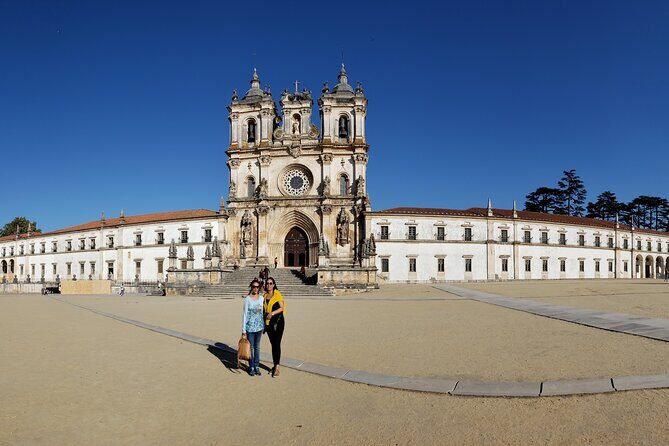 10h guided tour of Fátima Óbidos Nazaré Batalha and Alcobaça - An In-Depth Look at the 10-Hour Portugal Tour