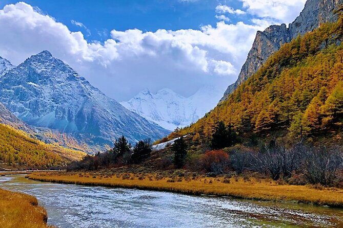 12-Day Private Tour to the Last Paradise--Sichuan to Yunnan - Authentic Experiences and Local Touches