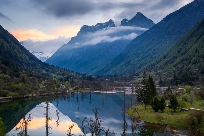 12-Day Private Tour to the Last Paradise--Sichuan to Yunnan - Final Words: Who is This Tour Best For?
