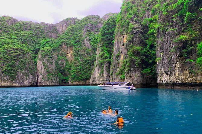 12 Islands Overnight Tour - FAQ