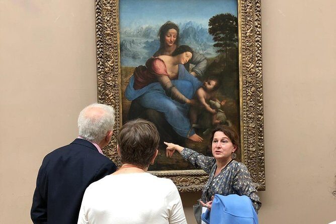 1:30 hours tour of Louvre museum - A Closer Look at the Experience