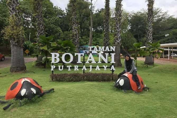 14 Attractions Full-Day Putrajaya City Tour - FAQ