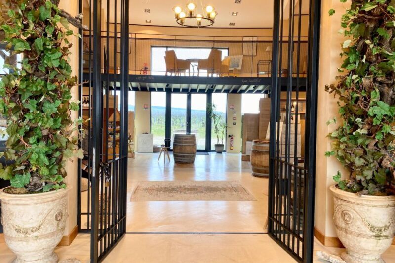 15 Burgundy Wines Chateau Pommard, Chablis Small-Group - The Sum Up