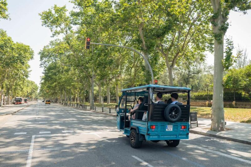 1,5-Hour Barcelona City & Beach Private Tuk-Tuk Tour - FAQs