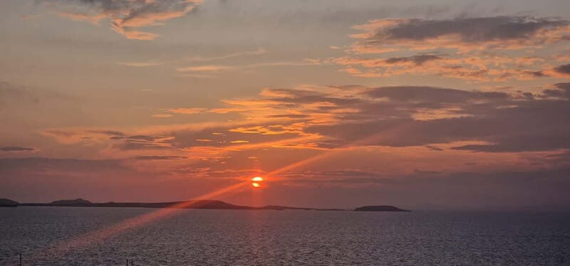 15th Century Mansion tour - Wine Bottle and Plateu Sunset! - The View and Atmosphere – A Once-in-a-Lifetime Sunset