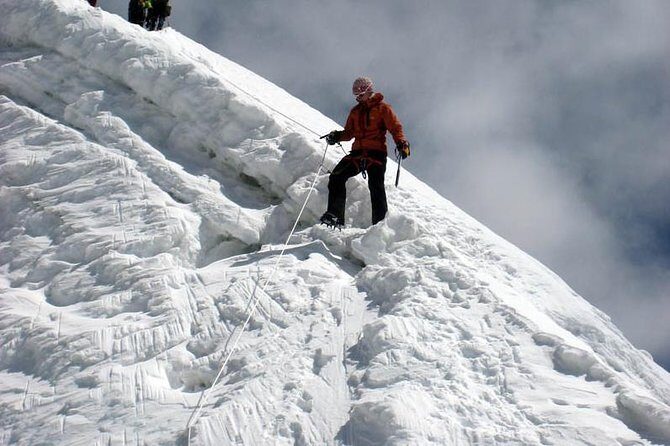 16 Days Island Peak Climbing With Everest Base Camp Private Trip - Introduction