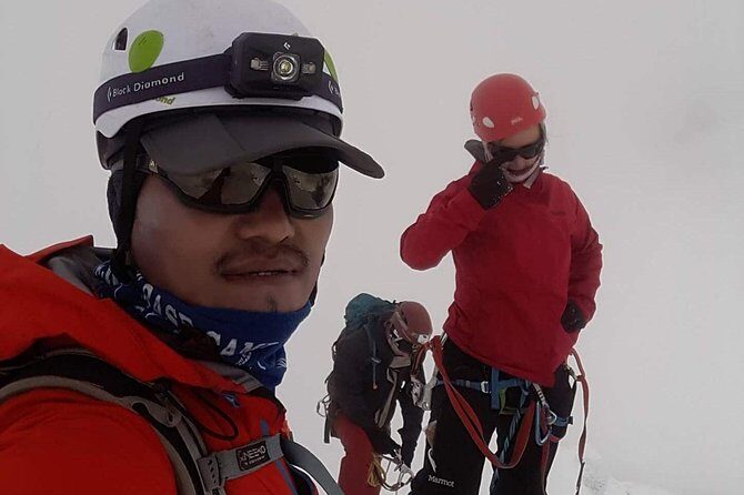 16 Days Island Peak Climbing With Everest Base Camp Private Trip - The Practical Side: What It Means for You