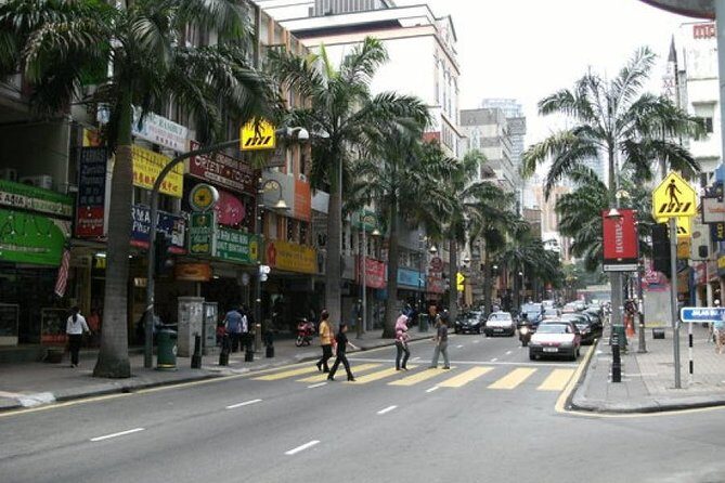 16 Hours Private Highlights Tour to Kuala Lumpur from Singapore - What This Tour Means for You