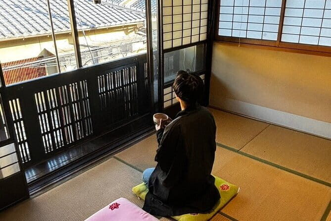 160 year old Building Tour with Matcha and Kimono - Key Points
