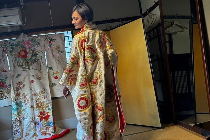 160 year old Building Tour with Matcha and Kimono - FAQs