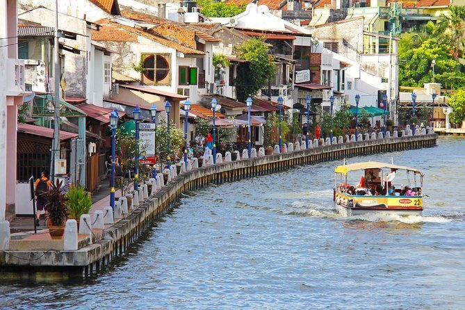 *17 Hrs Melaka Ultimate Car Tour from Ipoh w' Tour Guide - What Makes This Tour Stand Out