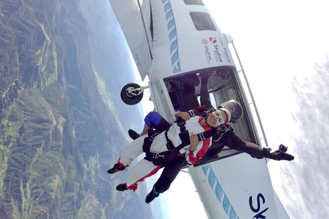 18,000ft Tandem Skydive over Abel Tasman - What Makes This Skydive Special?