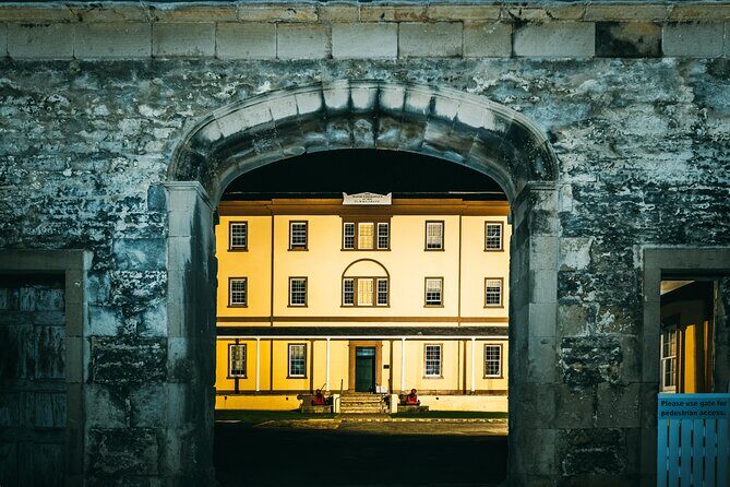 1856 The Untold Story - A Closer Look at the Experience