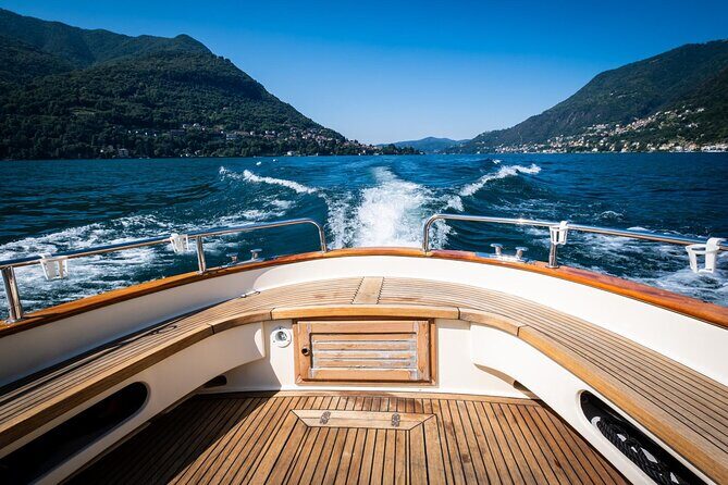 1H Private Cruise on a beautiful wooden speedboat on Lake Como - Key Points