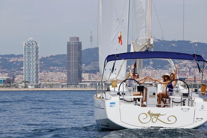 1h Refreshing Sailing Tour in Barcelona with Open Bar & Snacks - Key Points